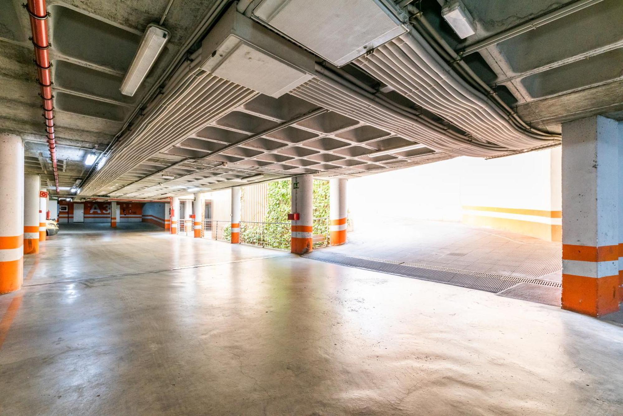 شقة Tuguest Avenida De La Investigacion - Free Parking غرناطة المظهر الخارجي الصورة